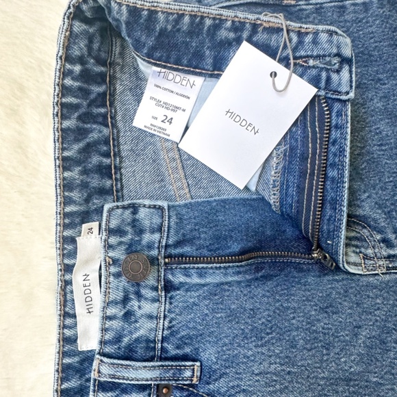 HIDDEN Zoey Tapered Mom High Rise Ankle Cropped Acid Wash 100% Cotton Jeans - Picture 11 of 12